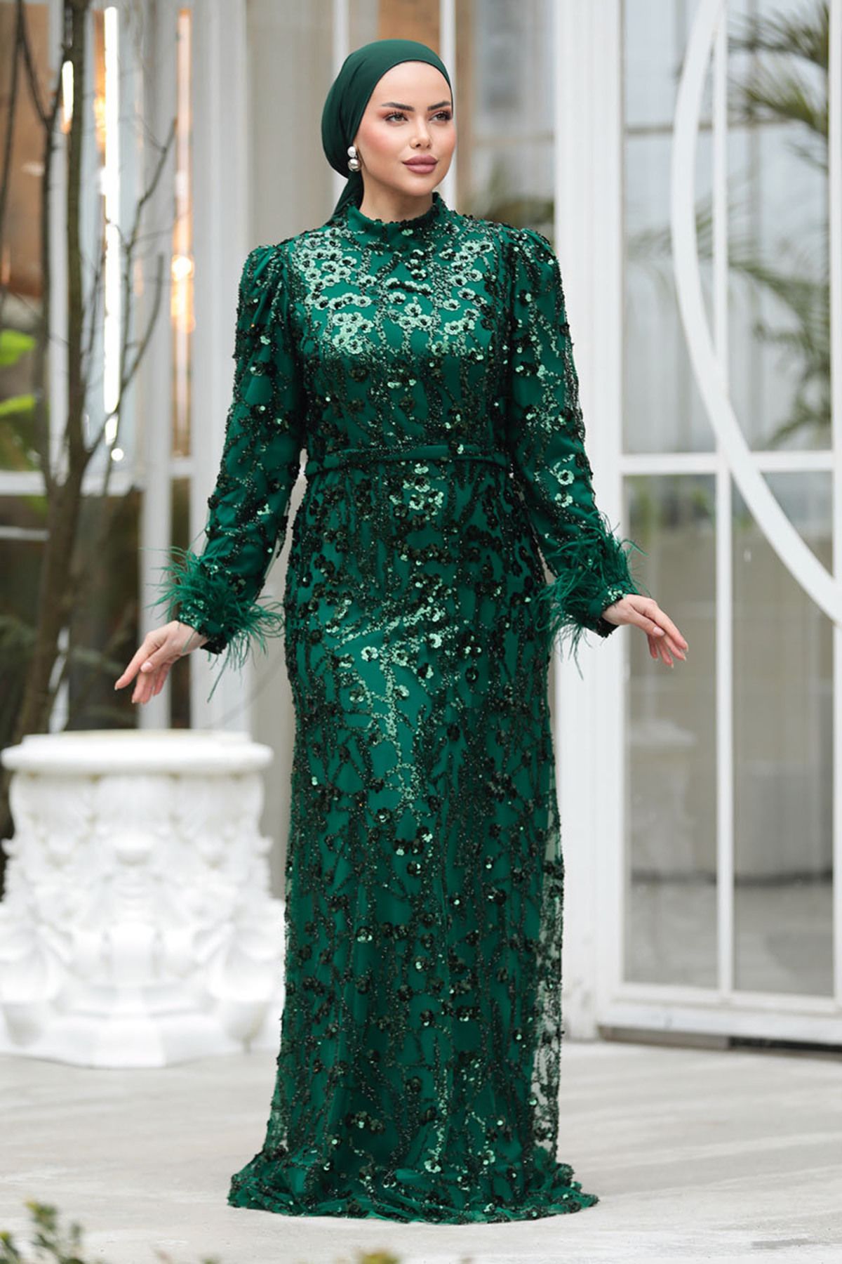 Green dress with hijab 2025
