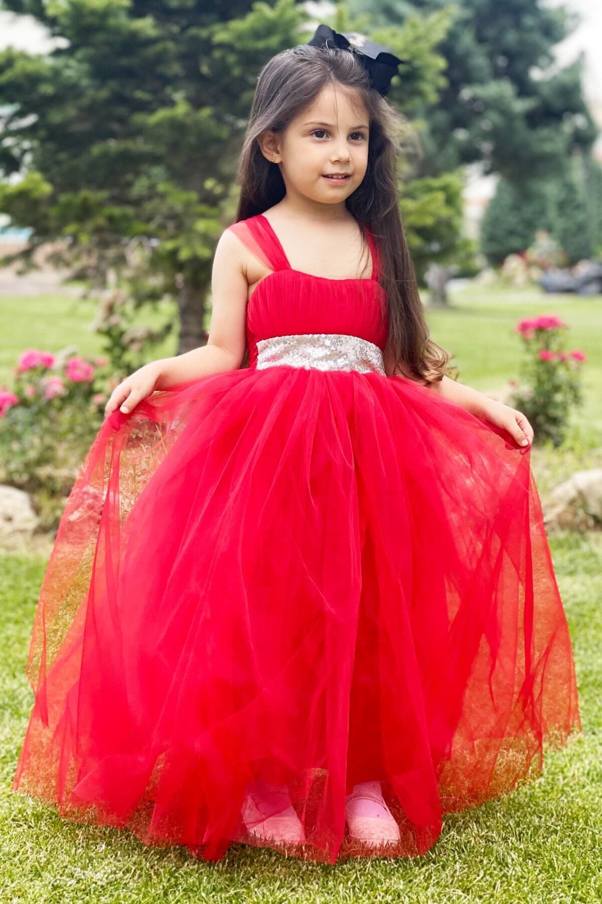 Pictures of red hot sale evening dresses