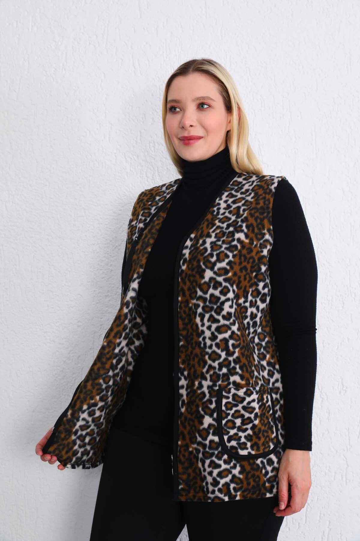 Plus size fuzzy vest 2025