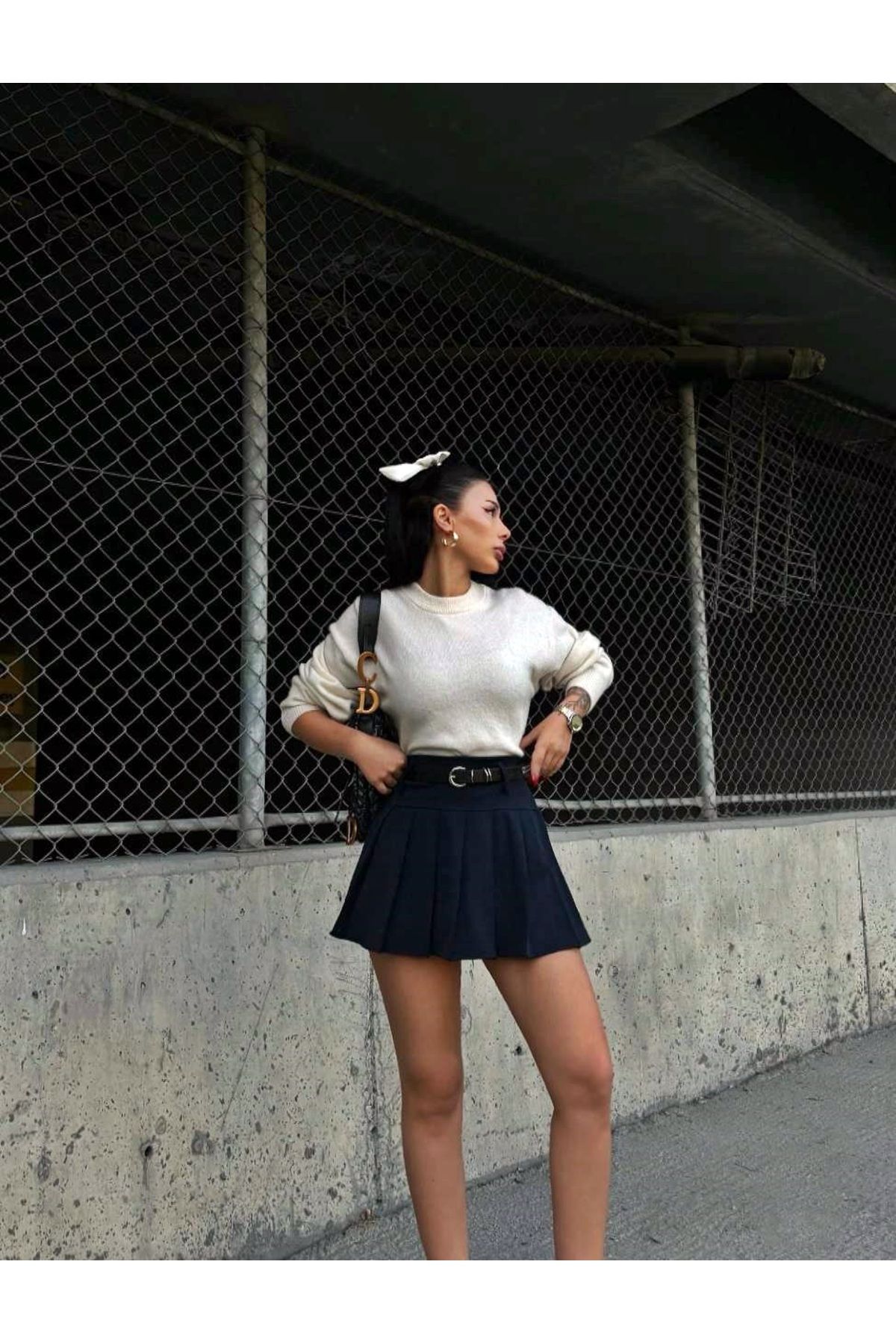 complete the look image