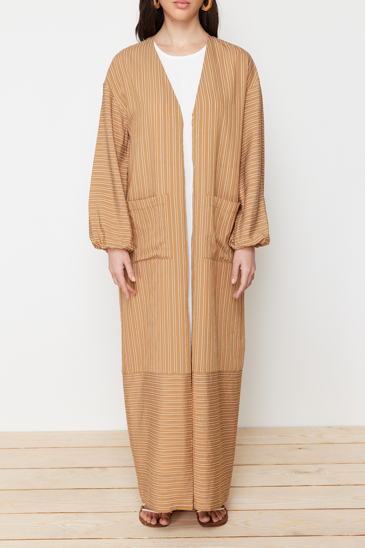 Trendyol Modest-Camel Long Linen Look Pruhovaná tkaná čepice &amp; Ferace &amp; Abaya TCTSS24KF00003 6
