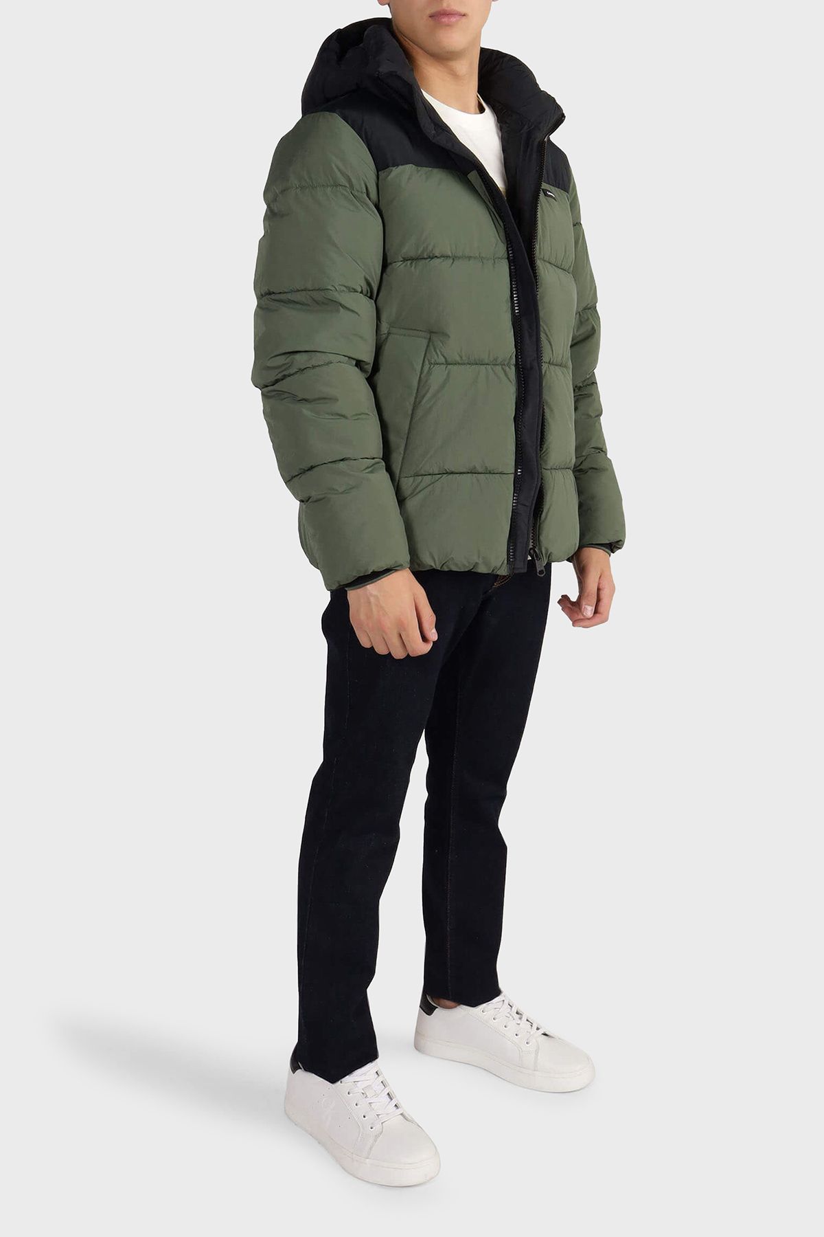 Calvin Klein Regular Fit Insulated Hooded Puffer Coat