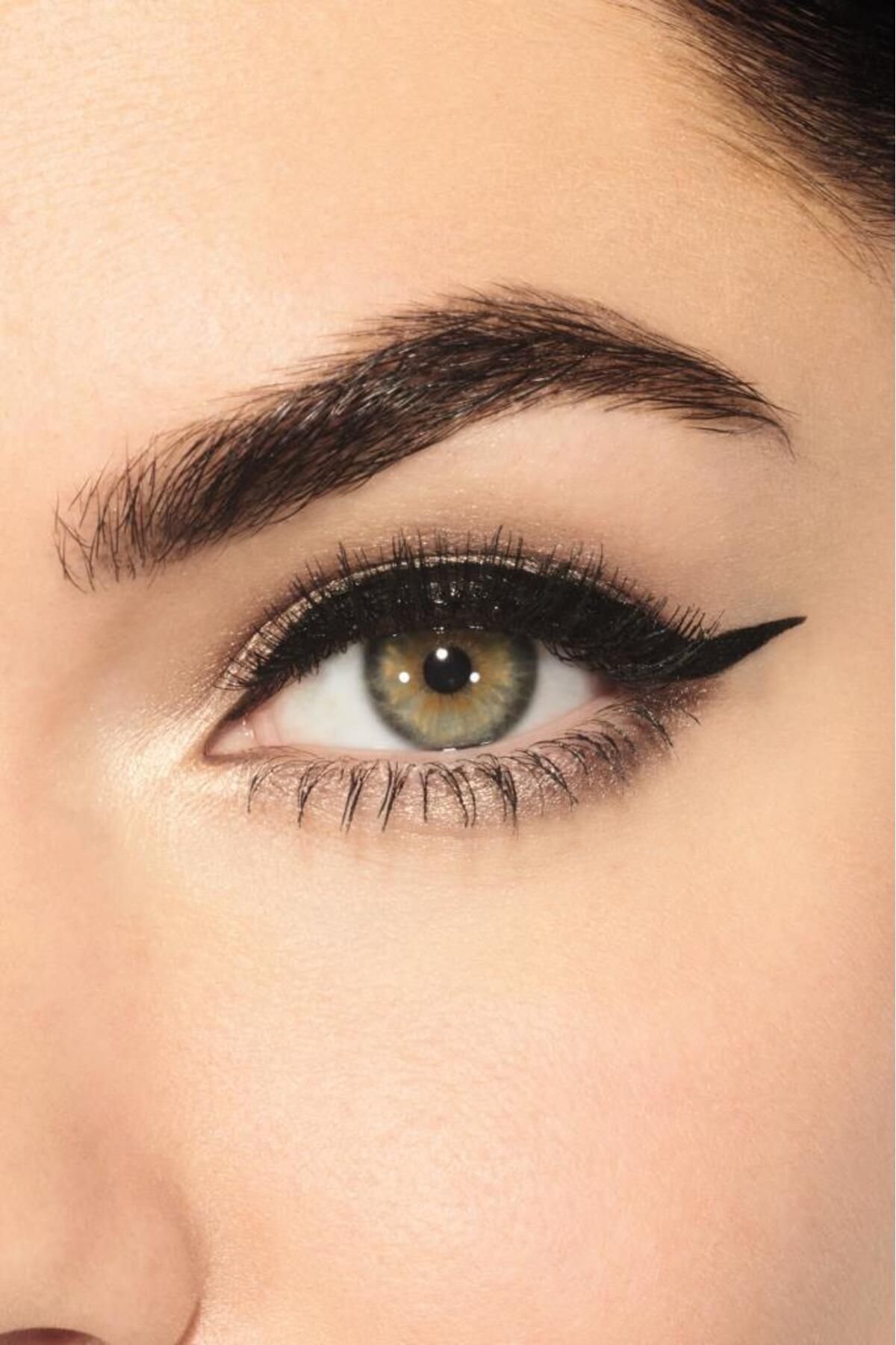 خط چشم مشکی True Super Definition Avon