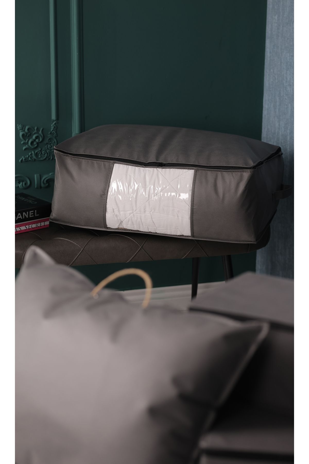 Large Size 70x50x25cm Windowed Sofa Bed&Base Bottom,Duvet&Pillow Organizer Hatch Black