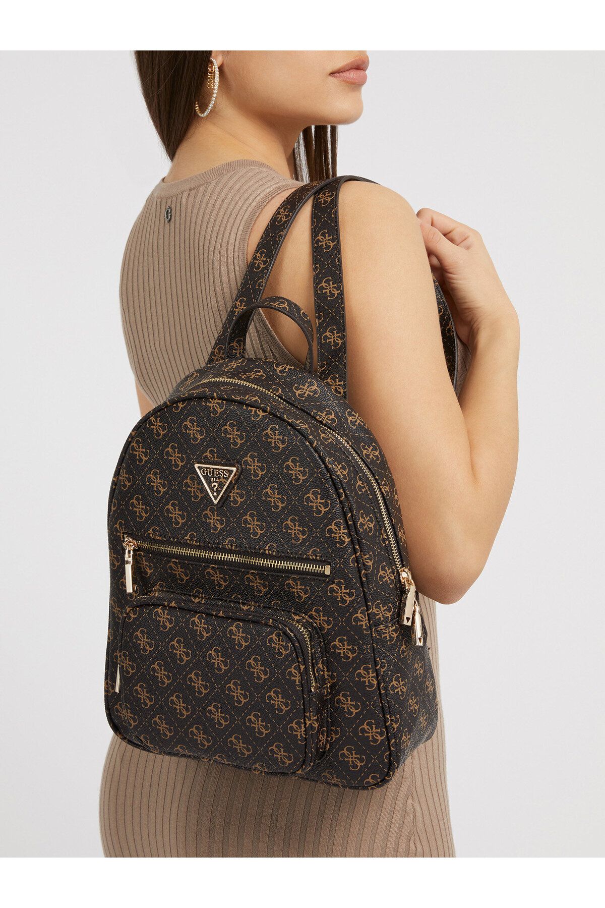 Guess rucksack leeza clearance