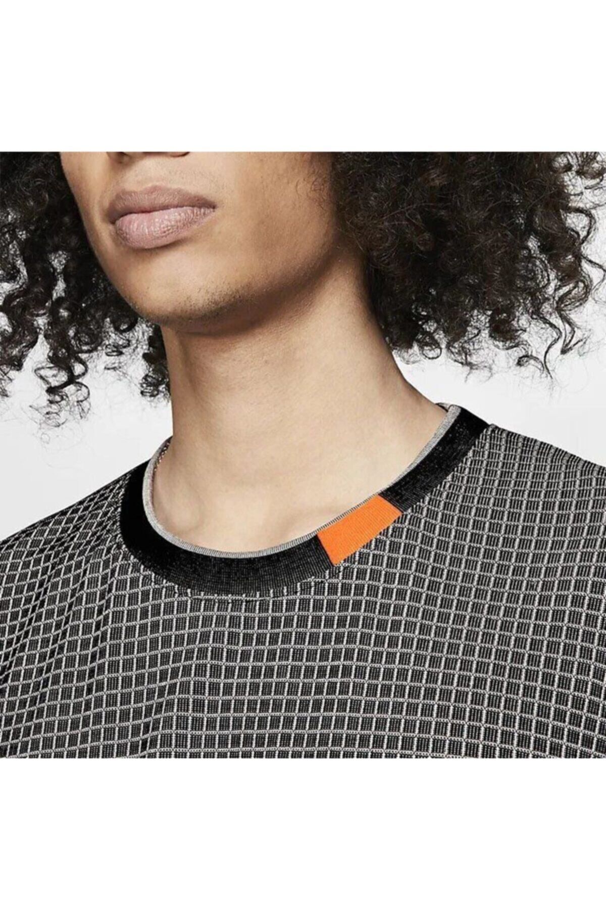Nike Short Sleeve Sportswear Tech Pack Large Gray Trendyol
