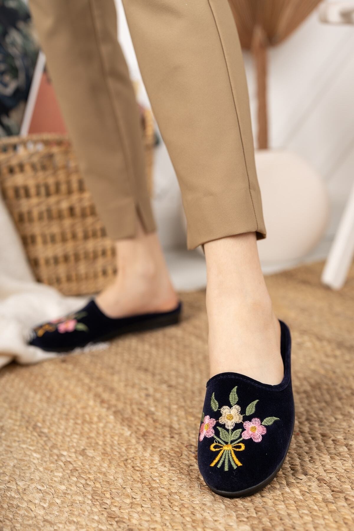 Navy Blue Bouquet Home Slippers Winter Indoor Soft Comfortable Slippers Embroidered Dowry Bundle Slippers