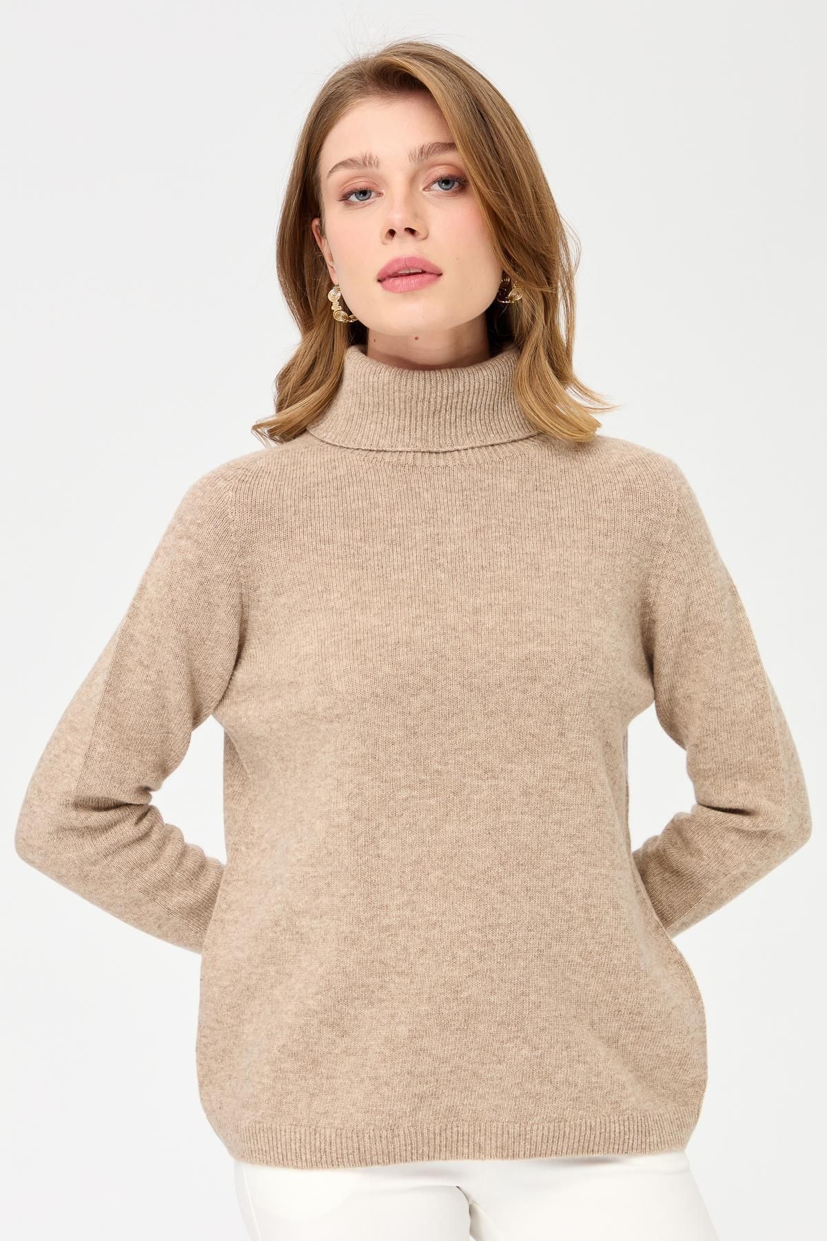 Dark beige sweater clearance