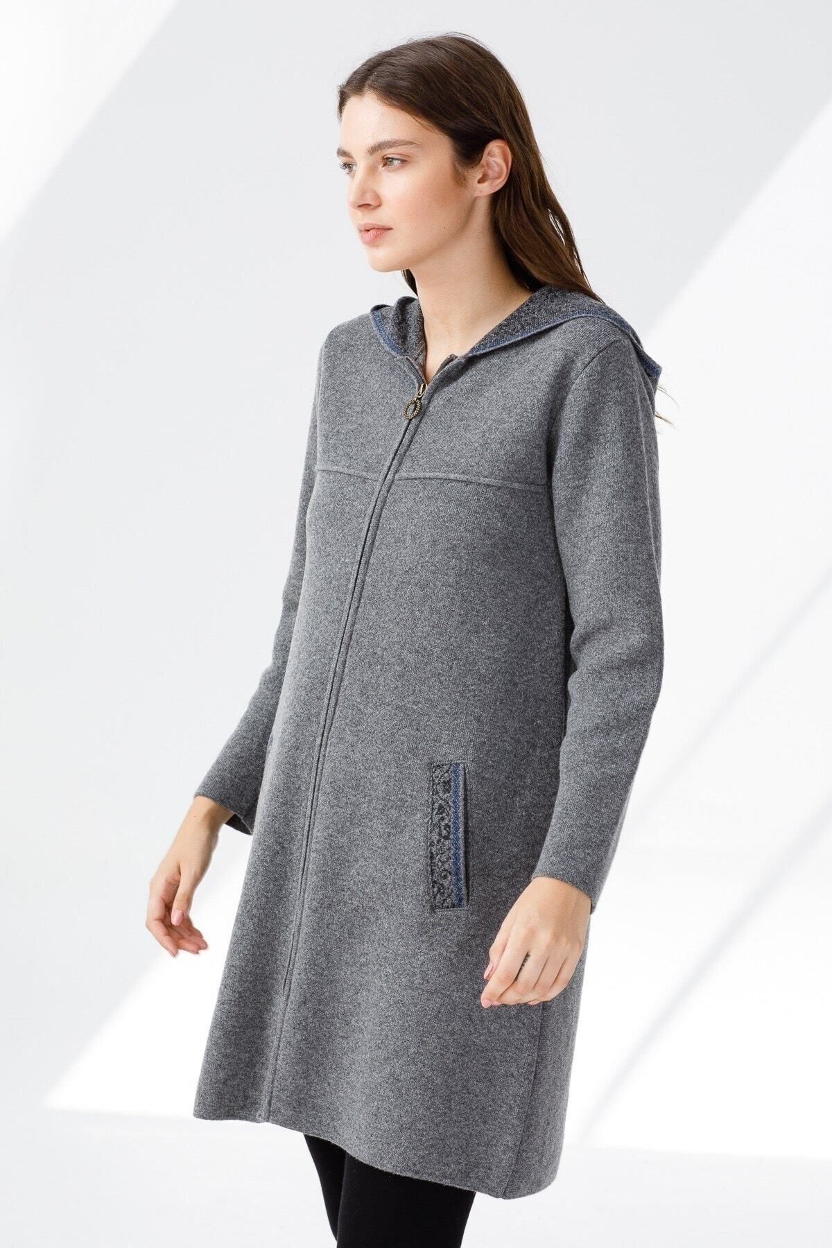 Uniqlo wool hooded deals knitted coat