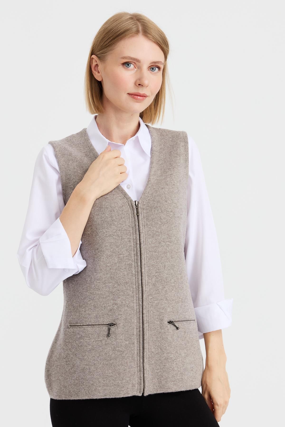Womens sweater sale vest with pockets