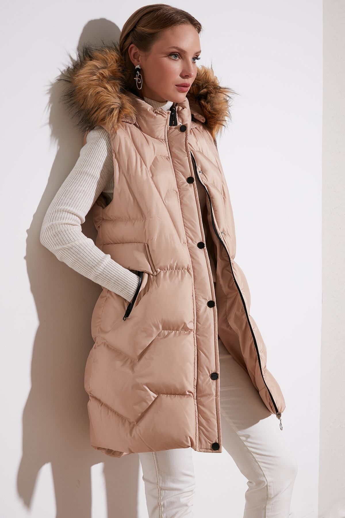 Puffer vest with faux fur hood online