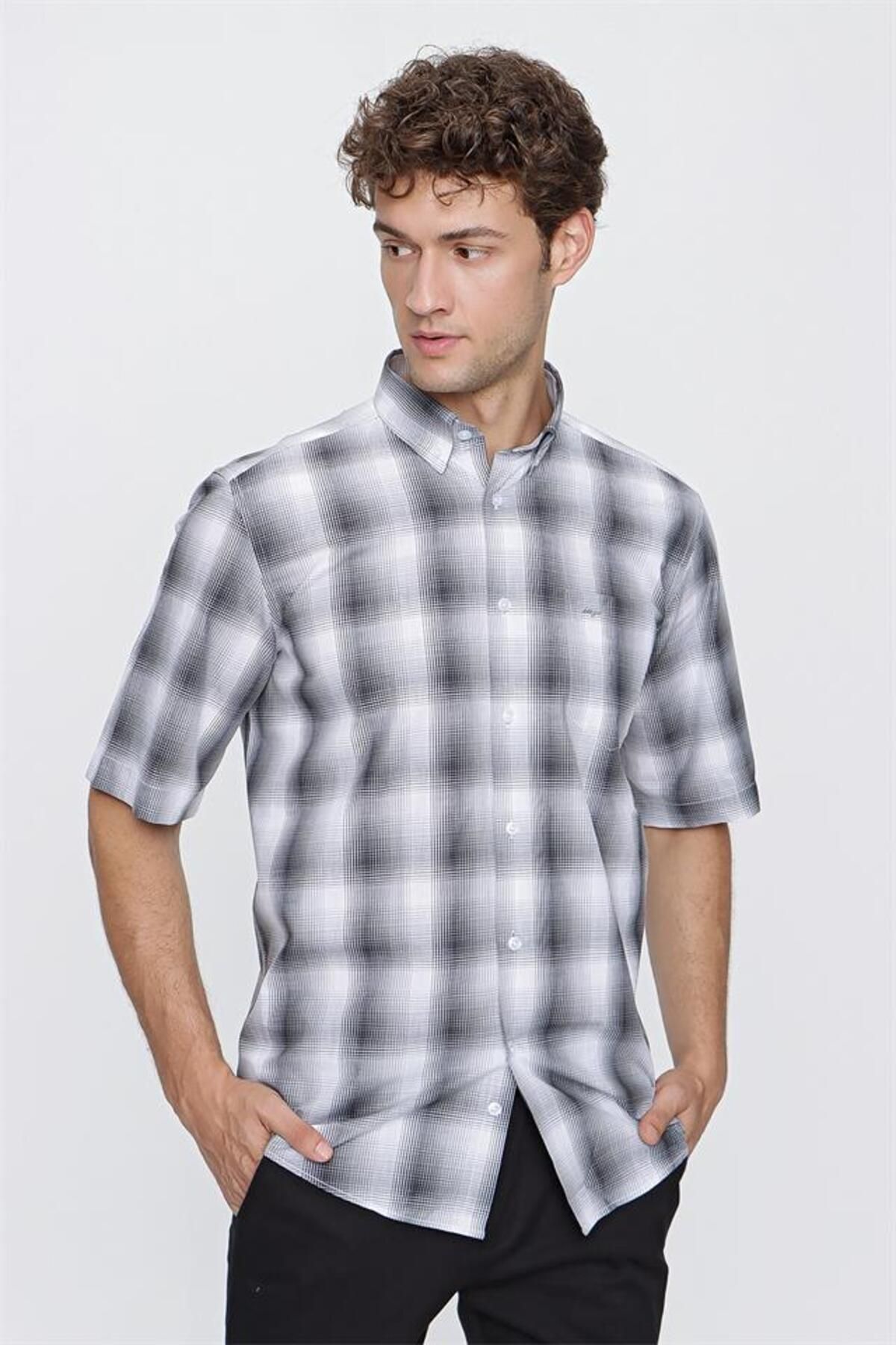Plaid top sleeve raglan