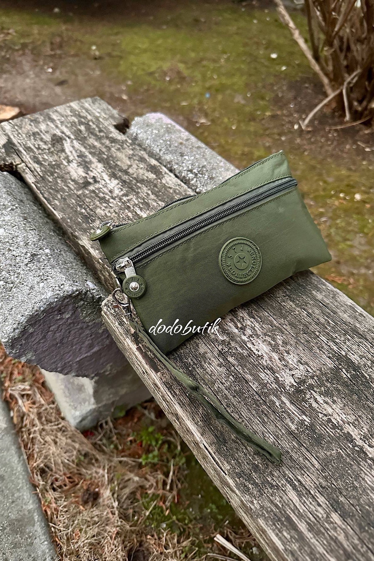 Krinkle Fabric, Waterproof Wallet