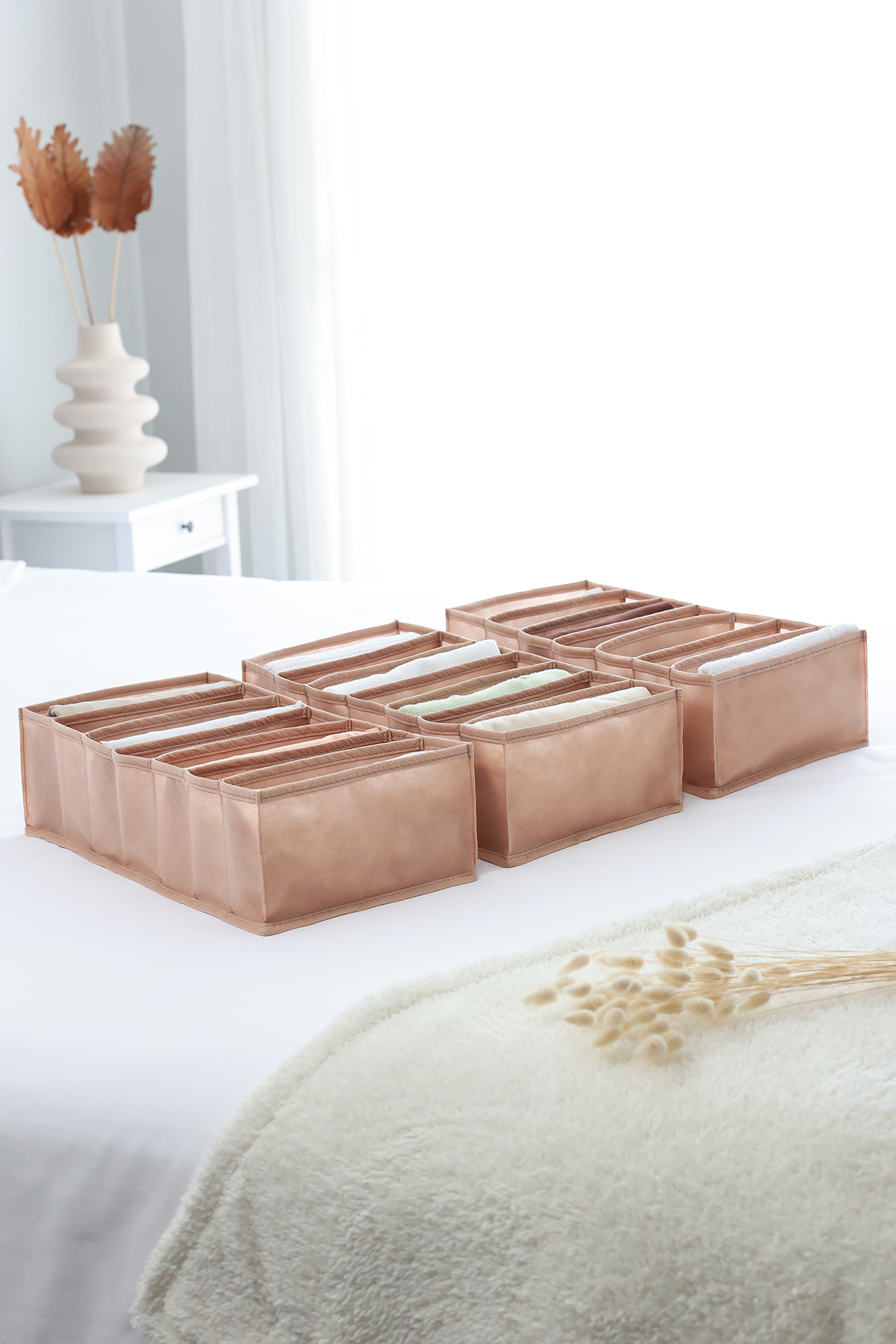 3-Piece Set Beige 7 Compartment Wardrobe Drawer Accordion Type Folding Laundry Organizer Organizer