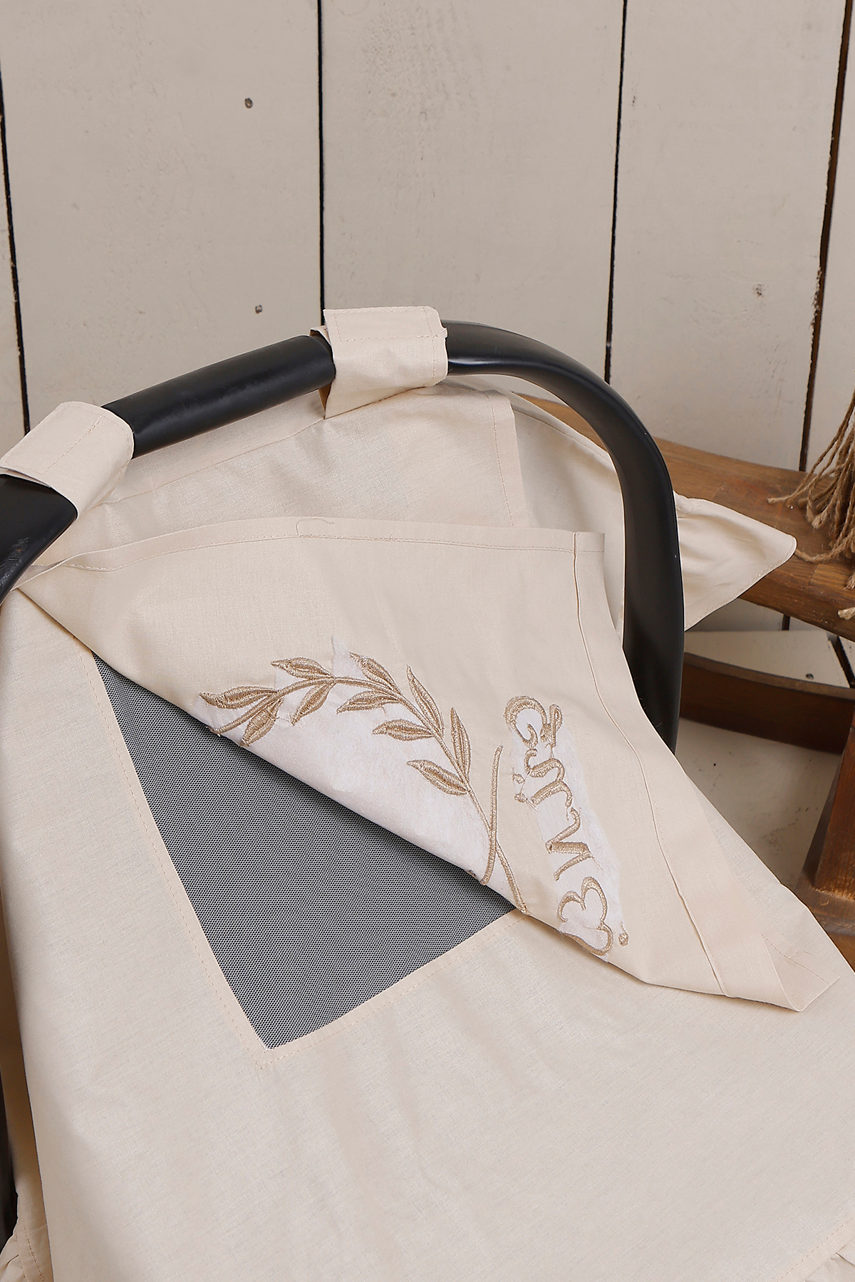 JUNİPERUS Fırfırlı Kişiye Özel Nakışlı Puset Örtüsü fotoğrafı 4 (önizleme)