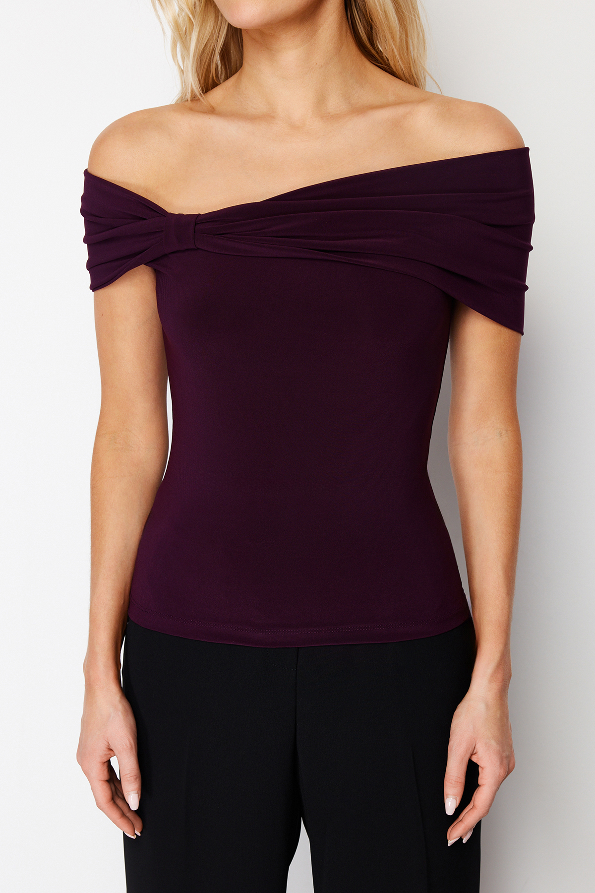 bluza-otvorena-ramena-purple
