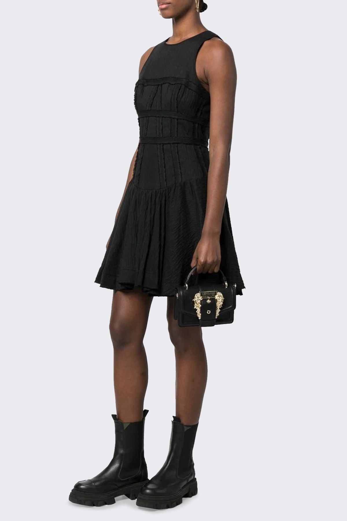 https://cdn.dsmcdn.com/ty1159/product/media/images/prod/SPM/PIM/20240129/08/cf7d40e3-7927-352f-a156-c80649071d51/1_org_zoom.jpg