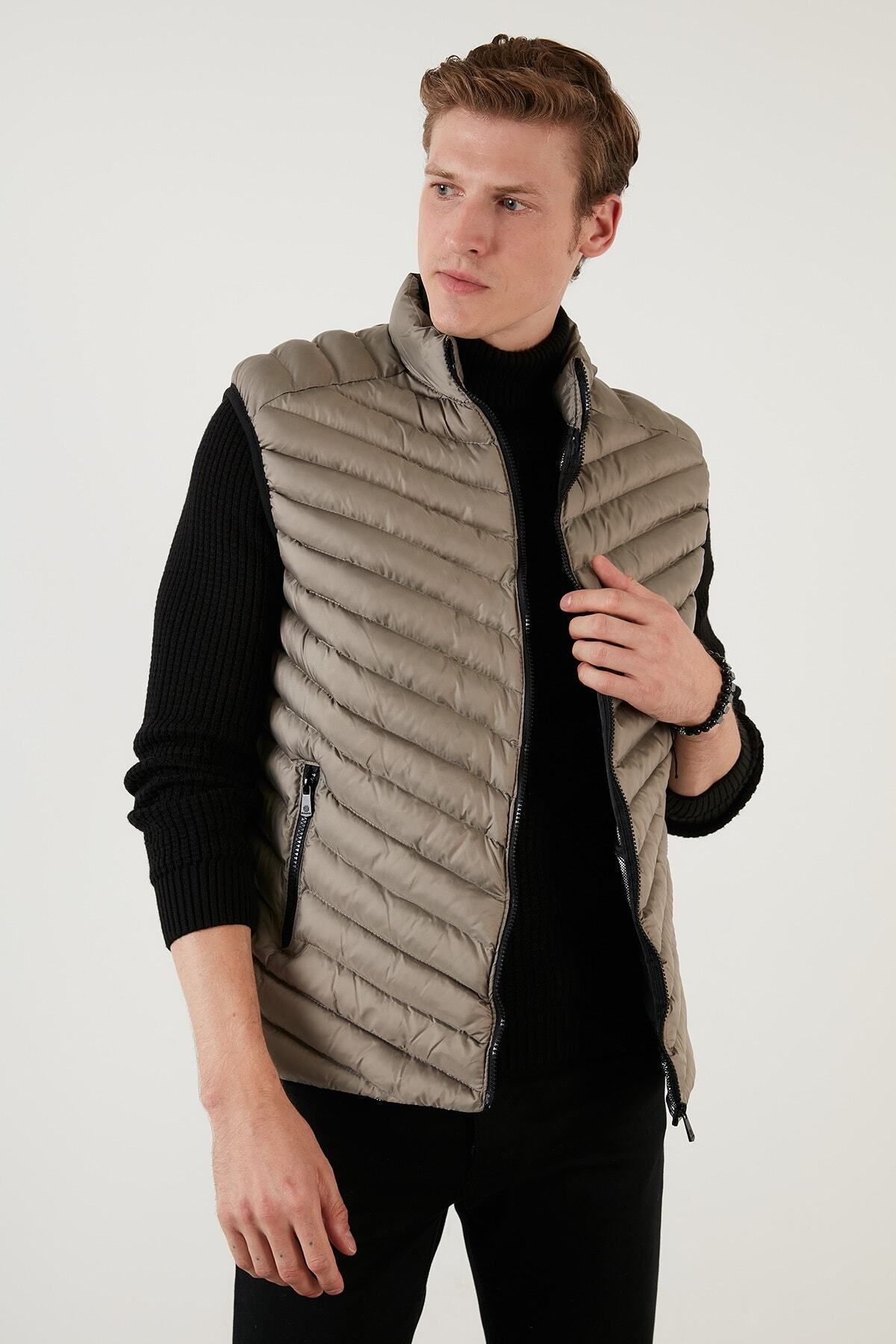 Puffer vest with sweater 2025 sleeves