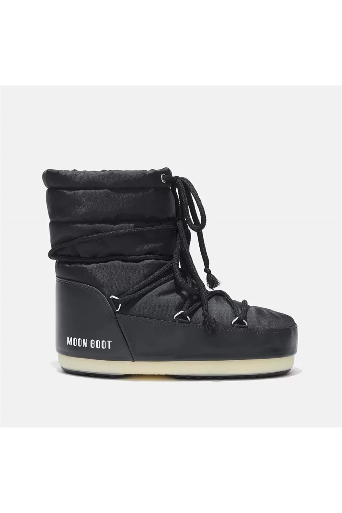 Moon boot low nylon black hotsell