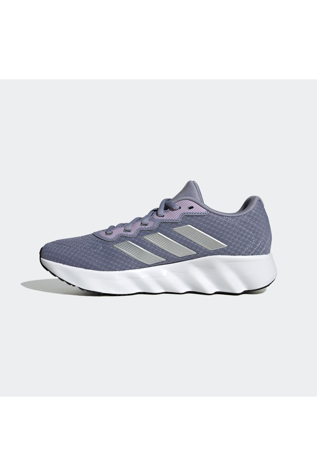 کفش دو و تمرین نقرهای زنانه id8332 حرکت w اورجینال adidas