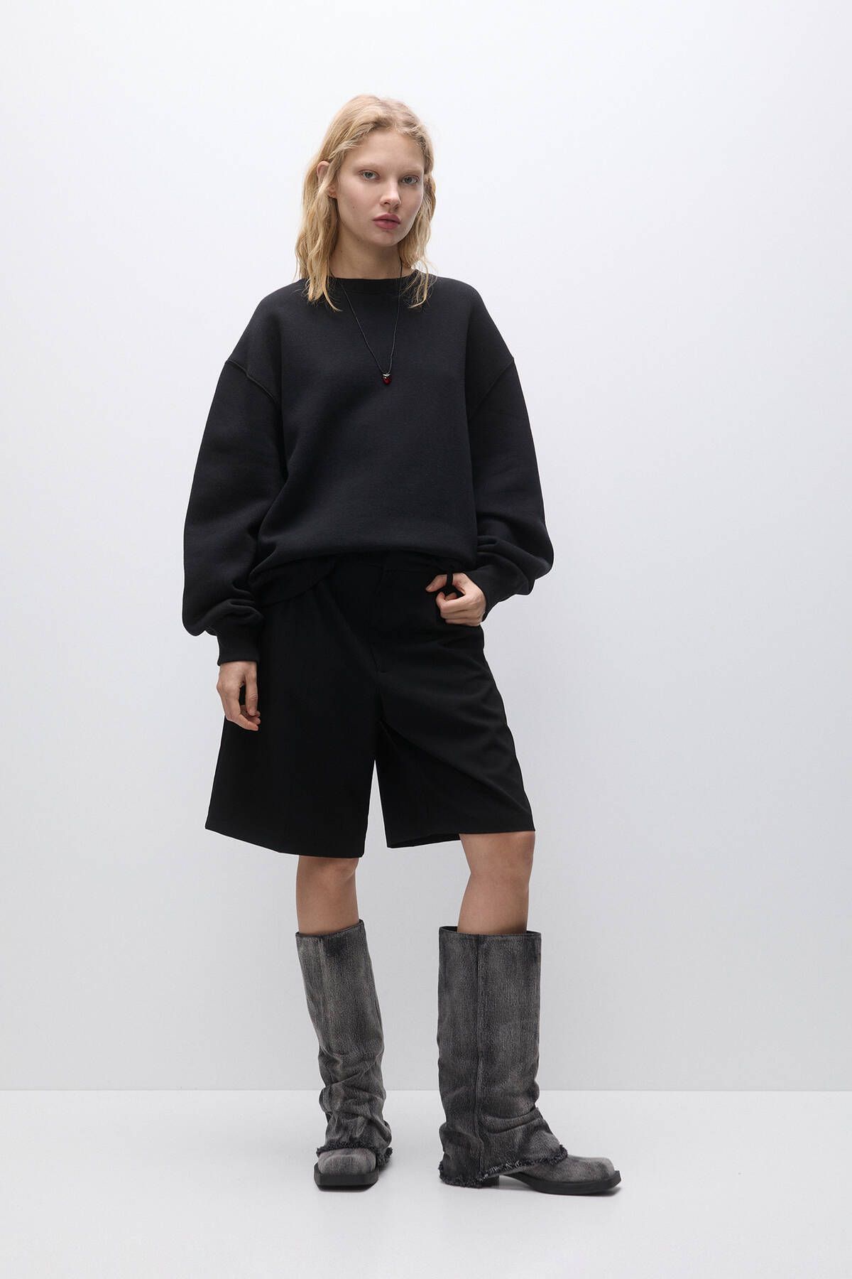 Trendyol pull and bear hot sale sweatshirt
