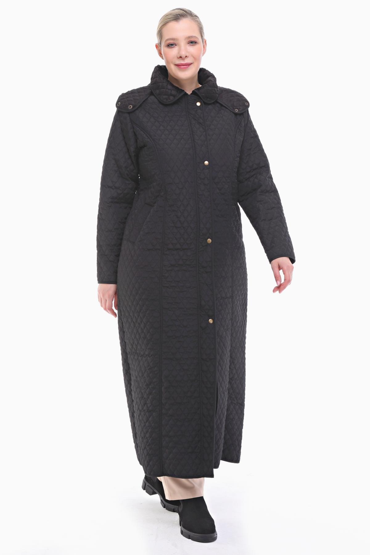 VETRE Kadın Büyük Beden Kapüşonlu 142 Cm Siyah Kapitone Mont 1022