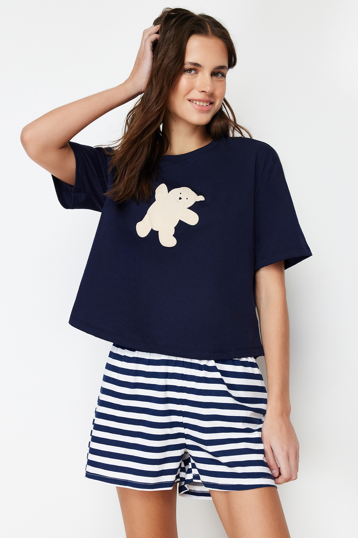 Trendyolmilla  Lacivert %100 Pamuklu Ayıcıklı Şortlu Örme Pijama Takımı THMSS24PT00039 - Görsel 3