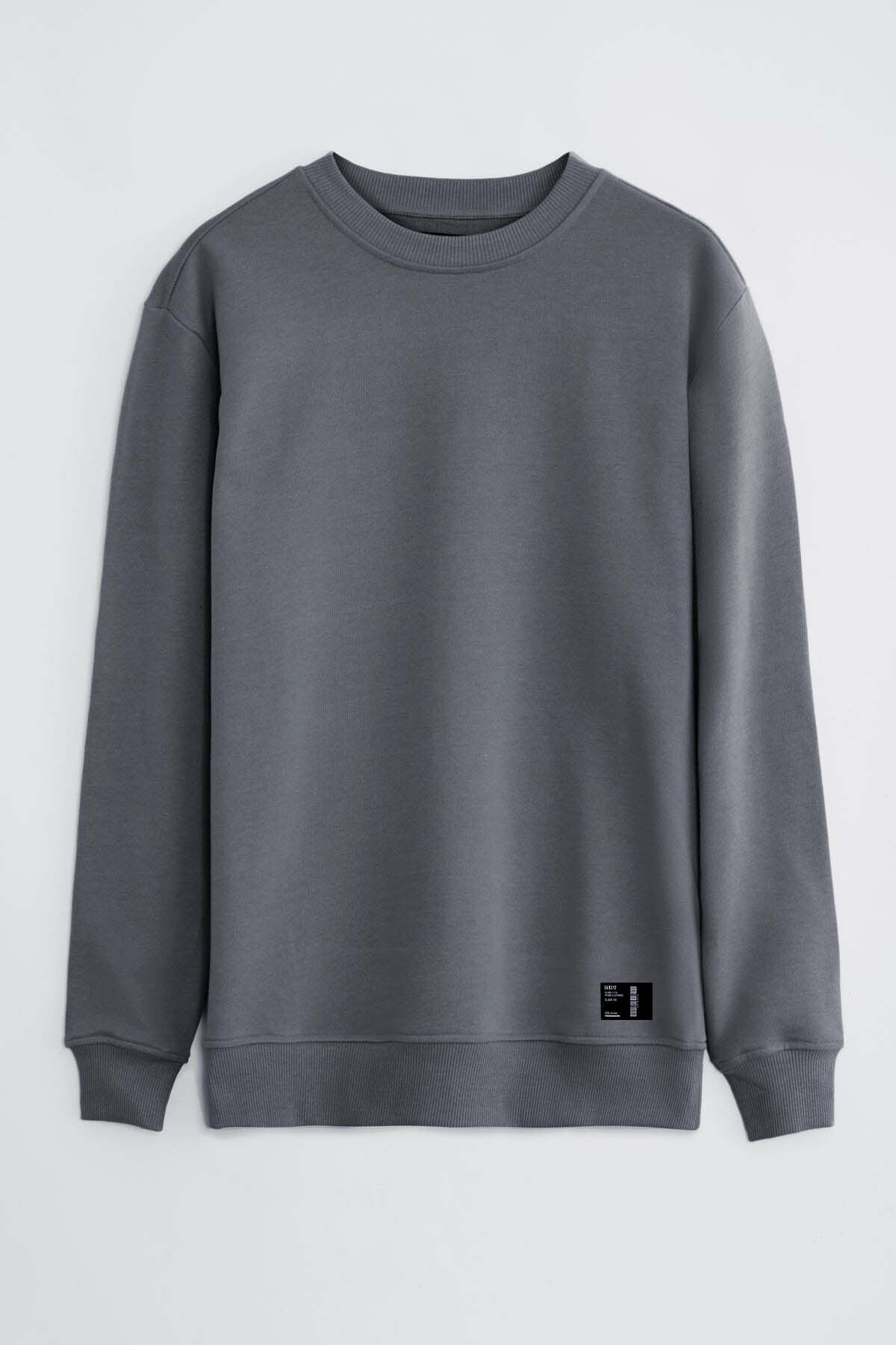 Dark gray crewneck sweatshirt clearance
