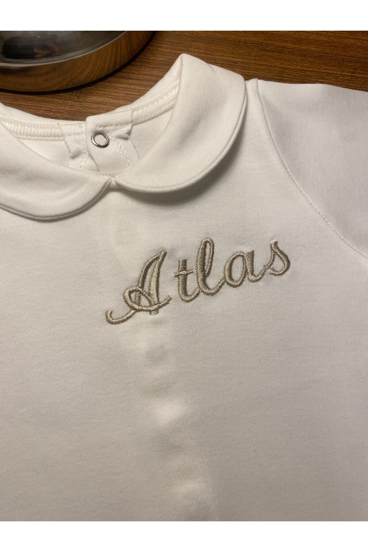 Gizdizayn Bebeğinizin İsmine Özel Nakış İşlemeli Tulum Fırfırlı Şapkalı Hastane Çıkışı Hediyelik Mevlüt Takımı fotoğrafı 5 (önizleme)