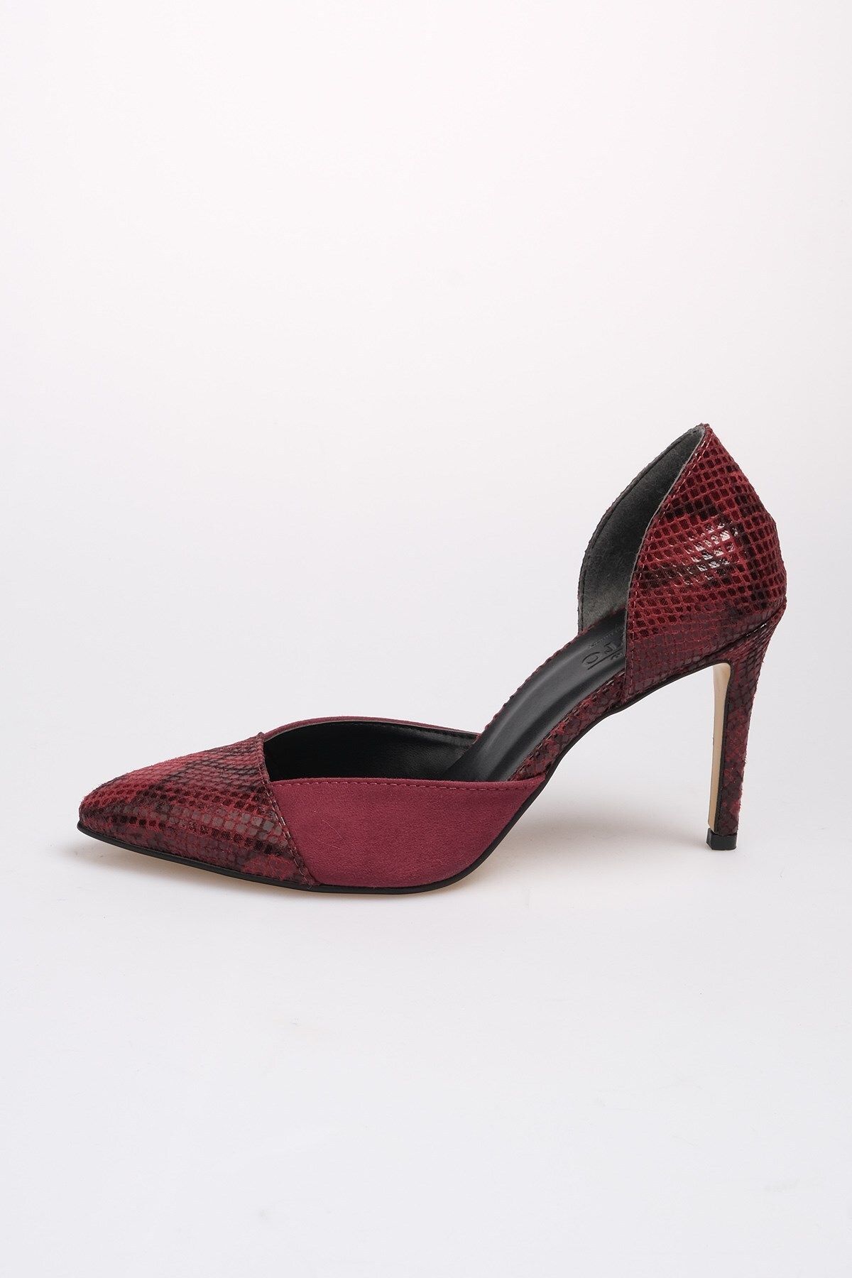 Burgundy snakeskin heels discount