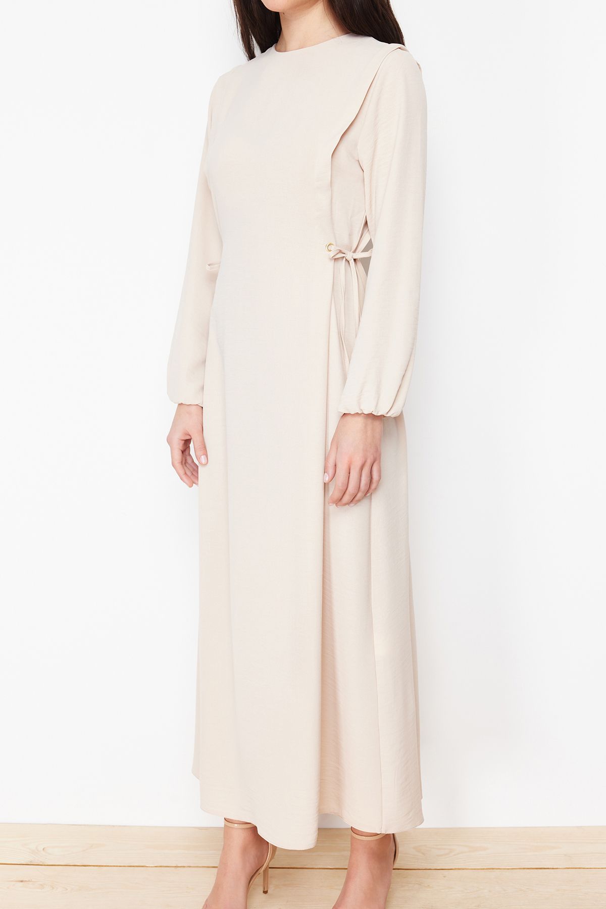 Trendyol Modest-Aerobin-Kleid mit Seilbindung und elastischen Ärmeln – Steingürtel TCTSS22EB00104 4