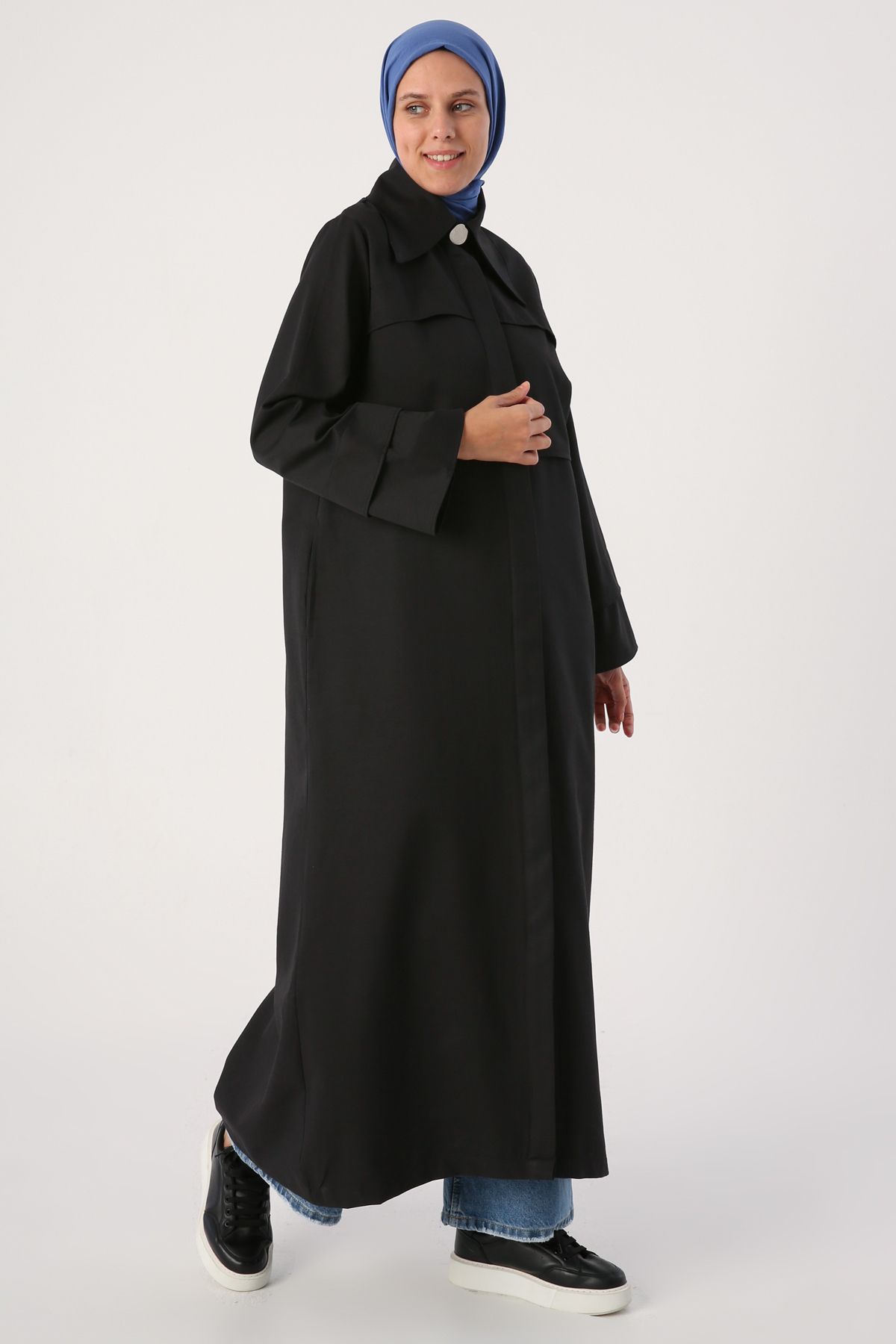 ALLDAY-Black Pointed Collar Abaya with Hidden Placket 3