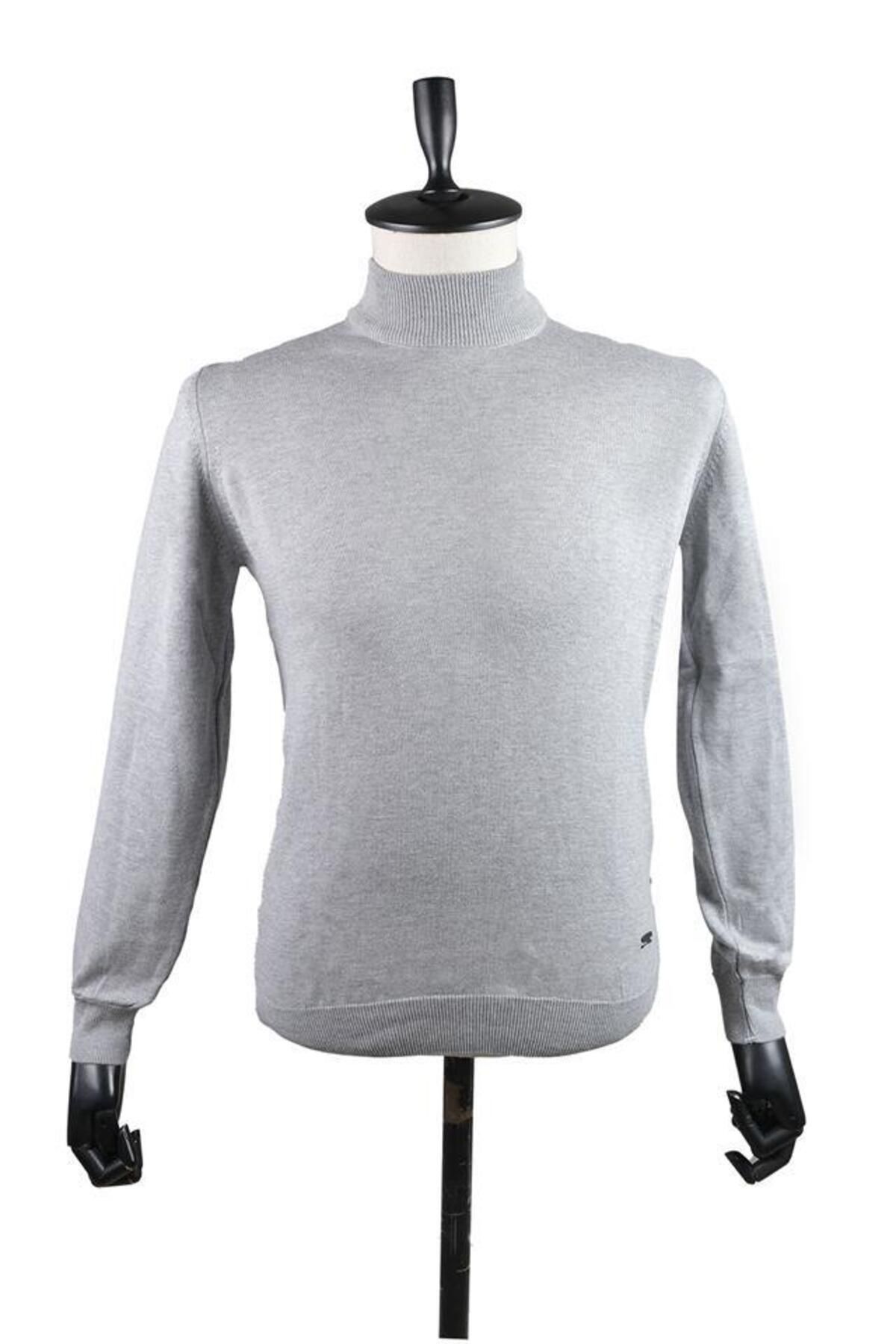 Half discount cut sweater