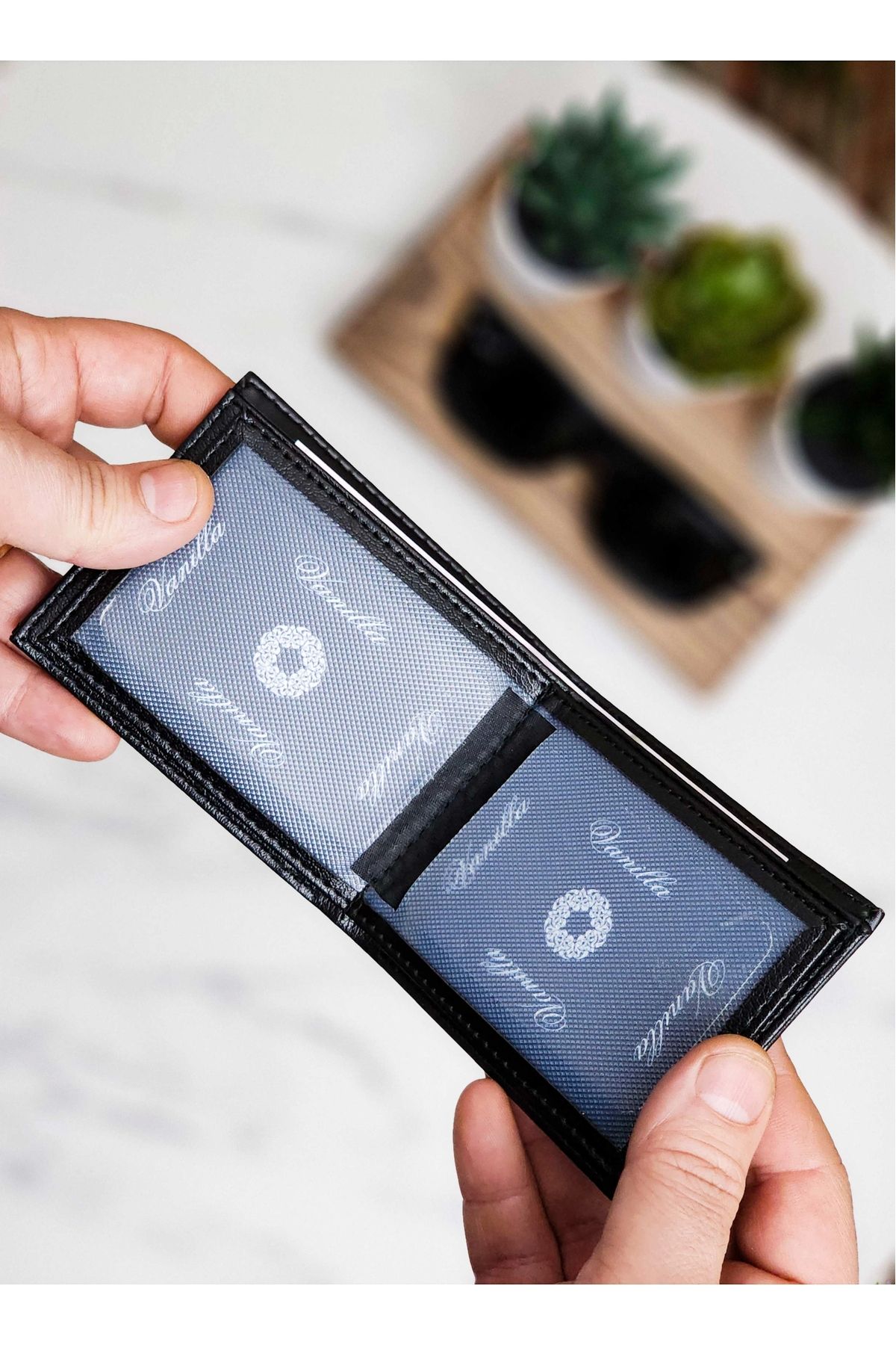 VAN LLA COLLECT ON Wallet Black Plain Trendyol