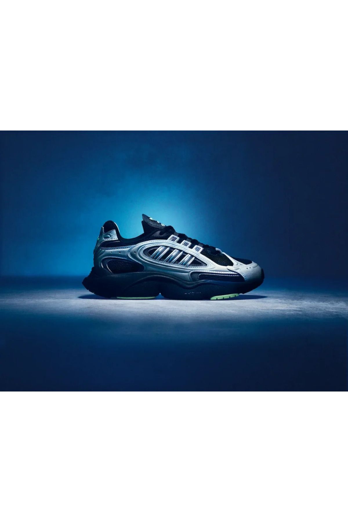 کفش کتانی یونیسکس اوزمیلن مشکی adidas