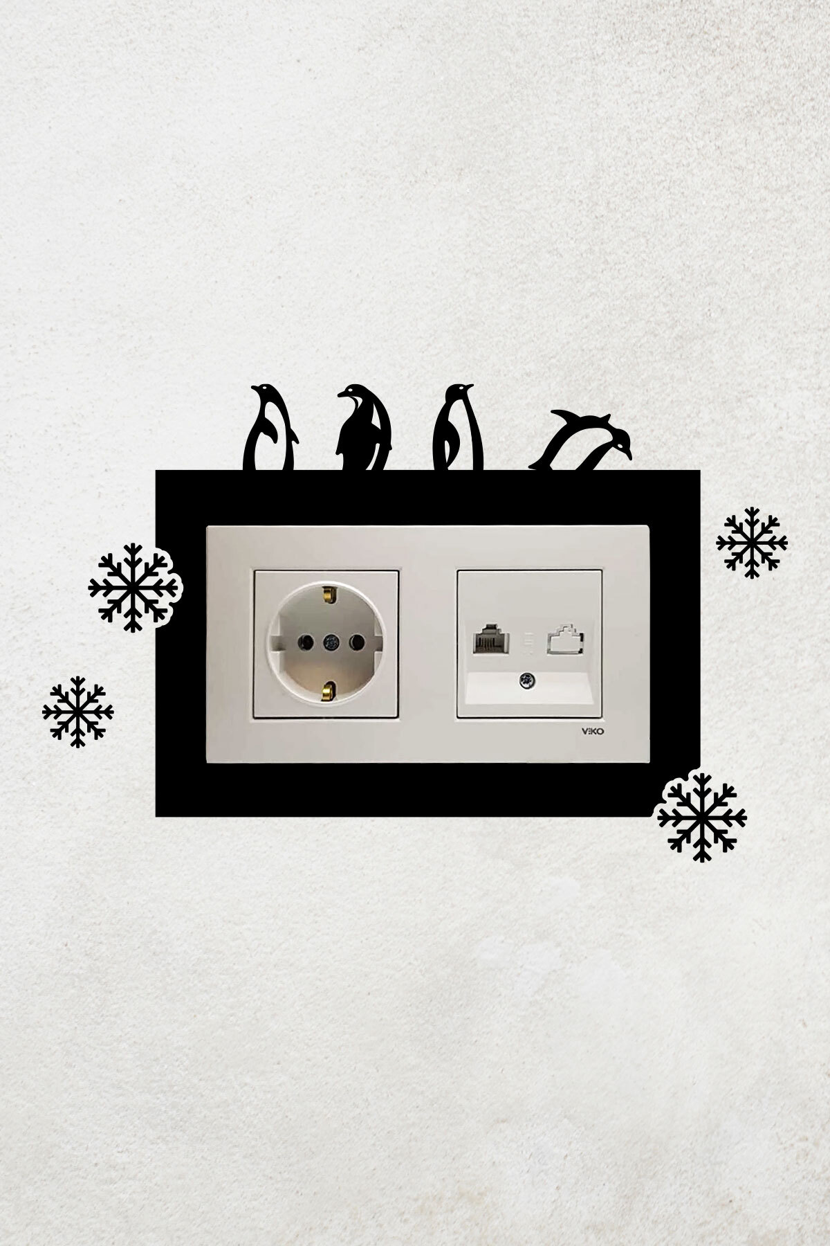 2-Piece Socket Frame with Penguin and Snowflake Design (inner SIZE 15.5X8.4 CM) Decorative Socket Frame Ornament