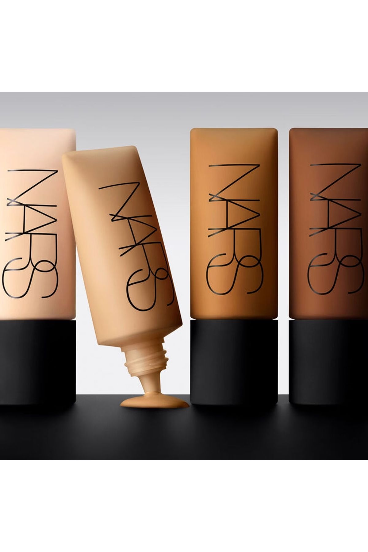 Nars-- Matte Finish Foundation - Soft Matte Complete - Tahoe (45 ml) 6