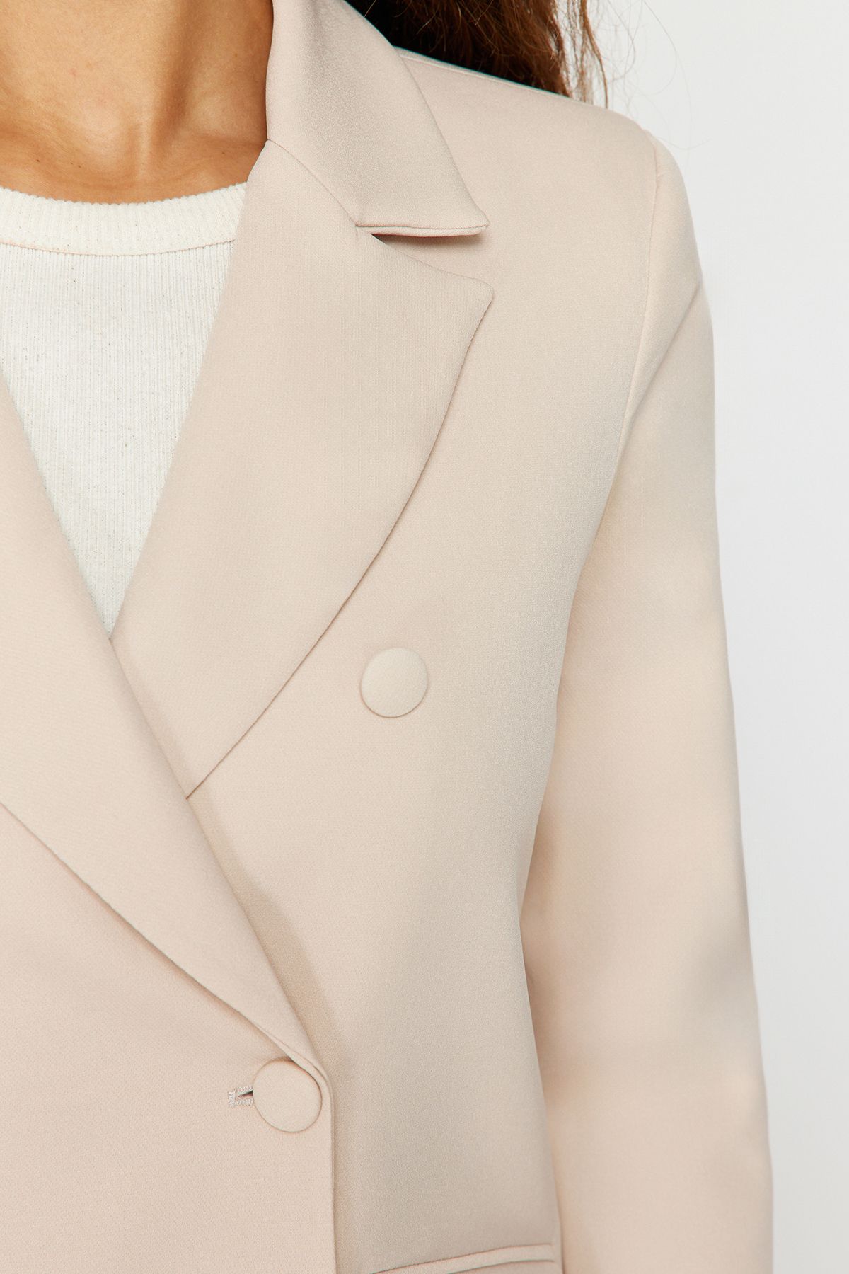 Trendyol Collection-Gewebte Blazerjacke mit normalem Futter in Stein TWOSS21CE0137 4