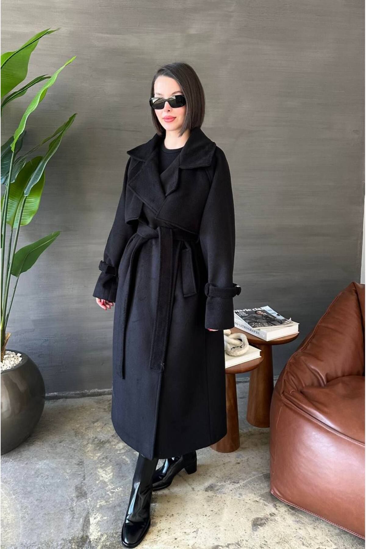 complete the look image