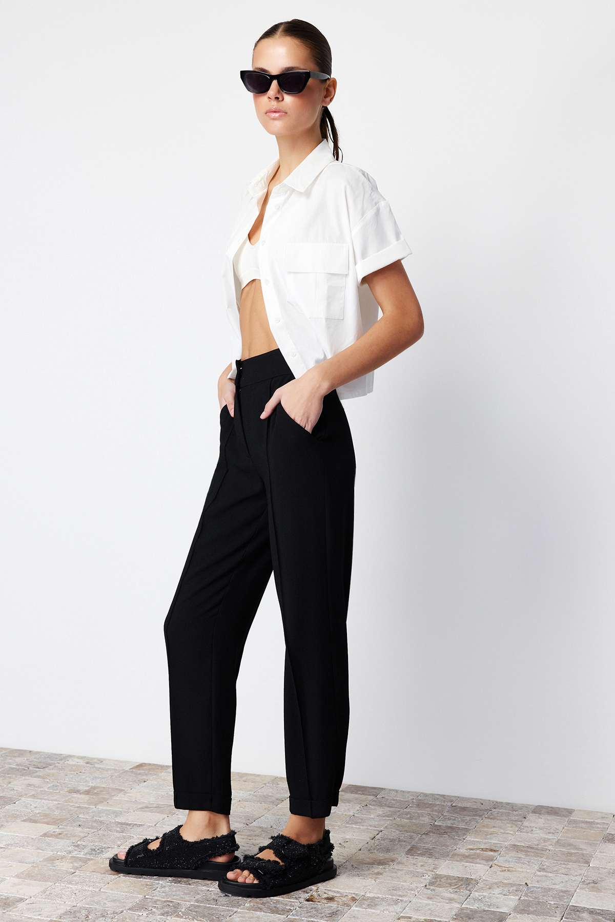 Trendyolmilla  Siyah Cigarette Nervürlü Dokuma Pantolon TWOSS24PL00117 - Görsel 3