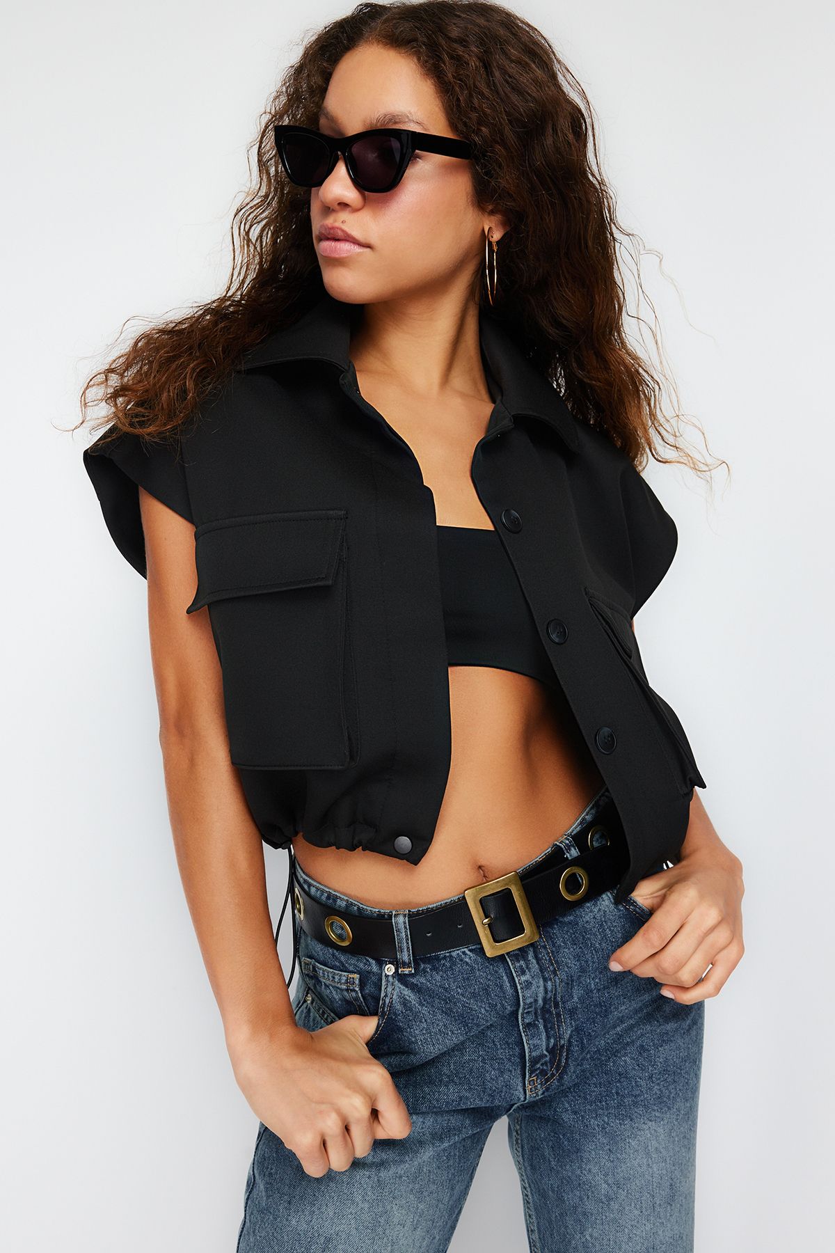 Trendyol Collection-Black Oversize Pocket Detailed Vest TWOSS24YE00037 2