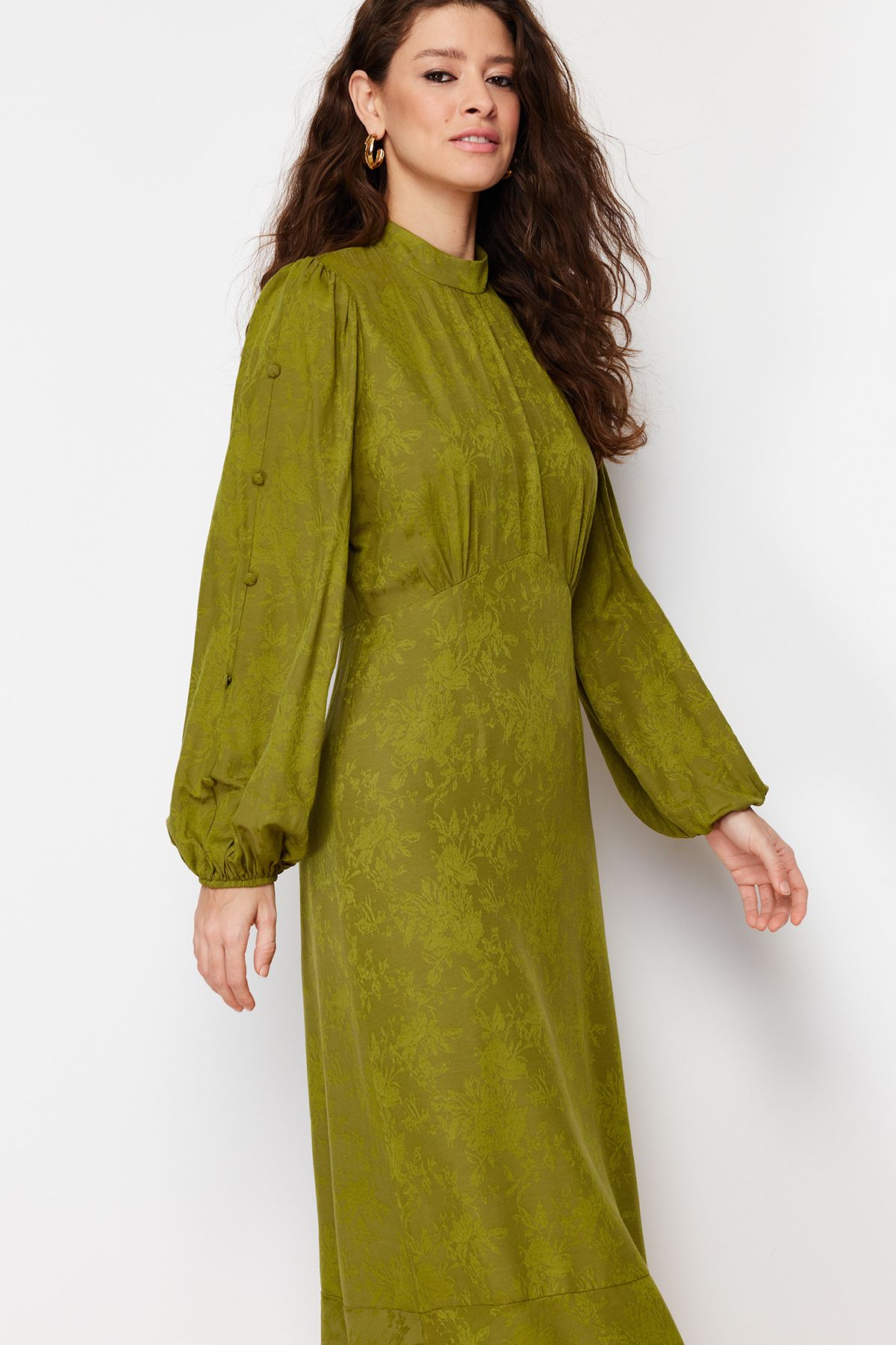 Trendyol Modest-Khakifarbenes Jacquard-Kleid mit Blumenmuster TCTSS24EB00064 3