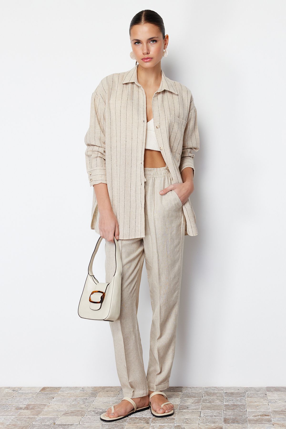 Trendyol Collection Beżowa, Oversize'owa, Lniana Koszula W Paski Kobieta - 36