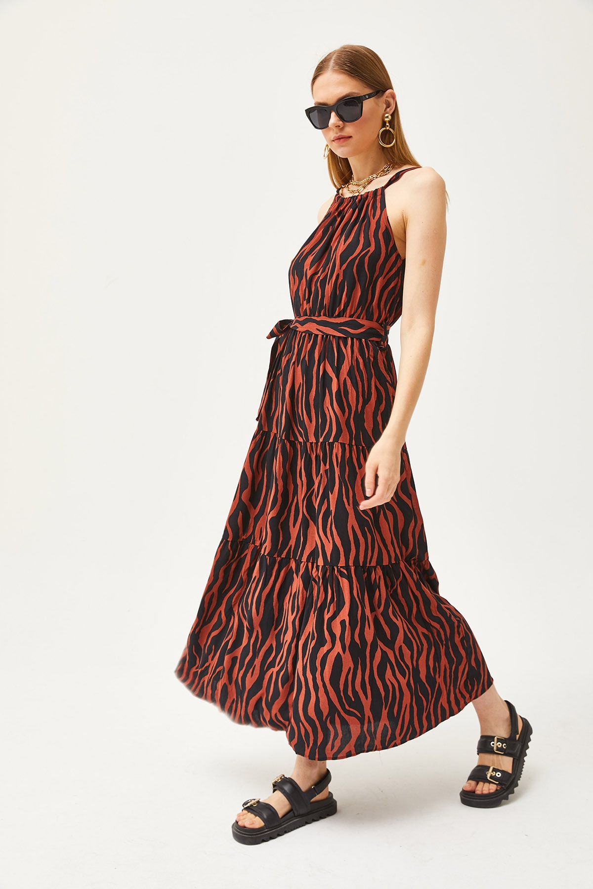 Kadın Zebra Kiremit Halter Yaka Kuşaklı Dokuma Viscon Elbise ELB-19001548