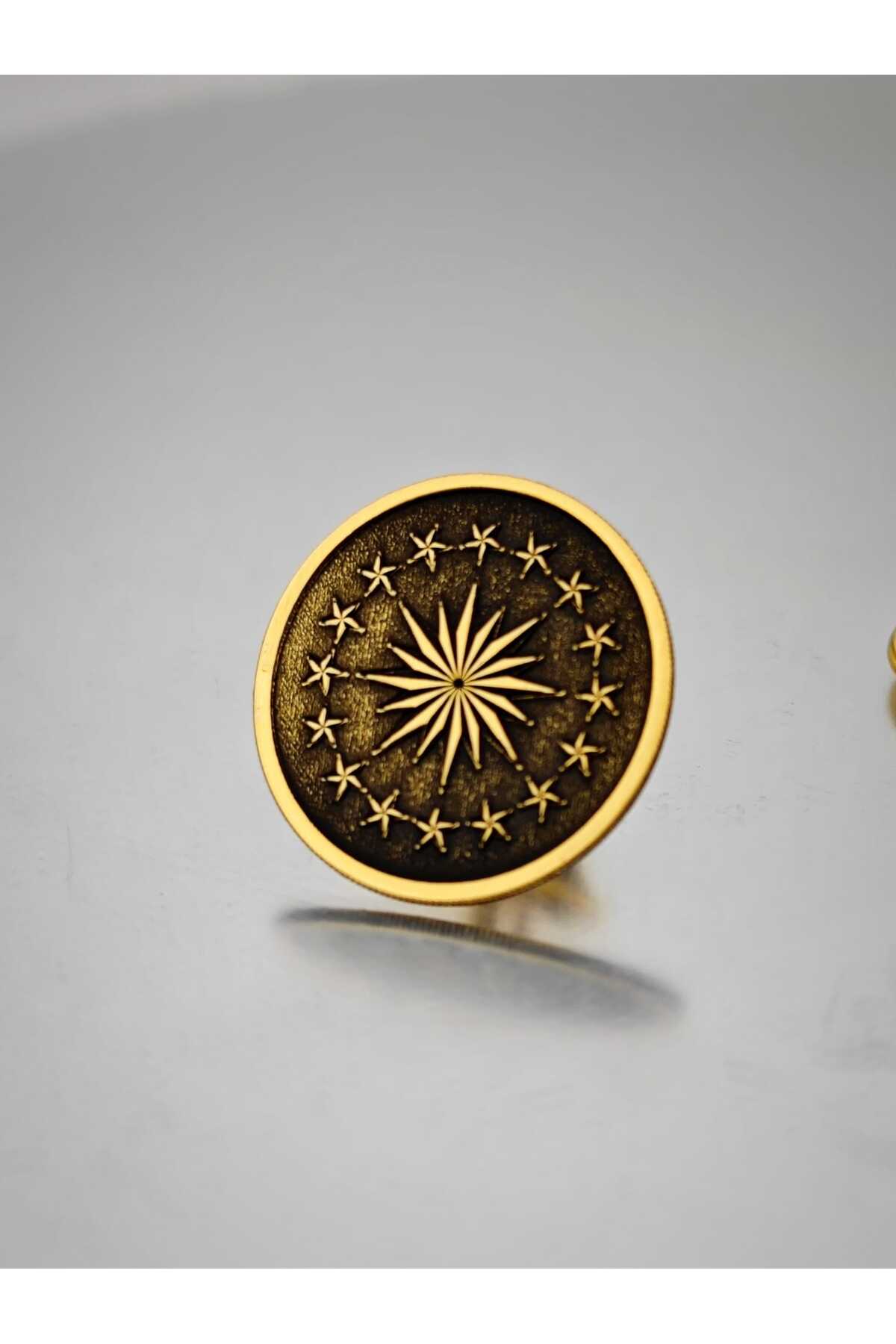 Gold Collar Badge