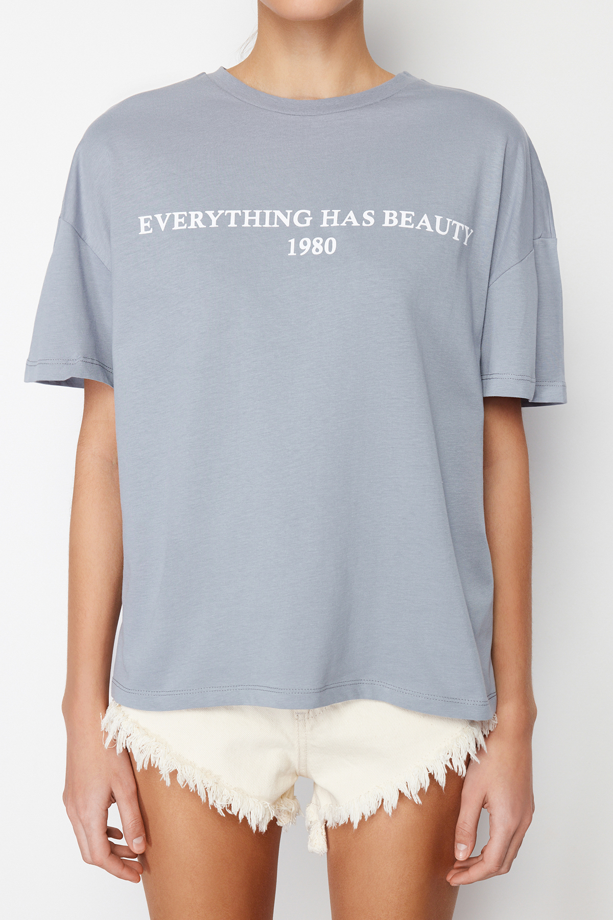 تشرت طرح‌دار گشاد/راحت، طوسي، 100% پنبه Trendyolmilla