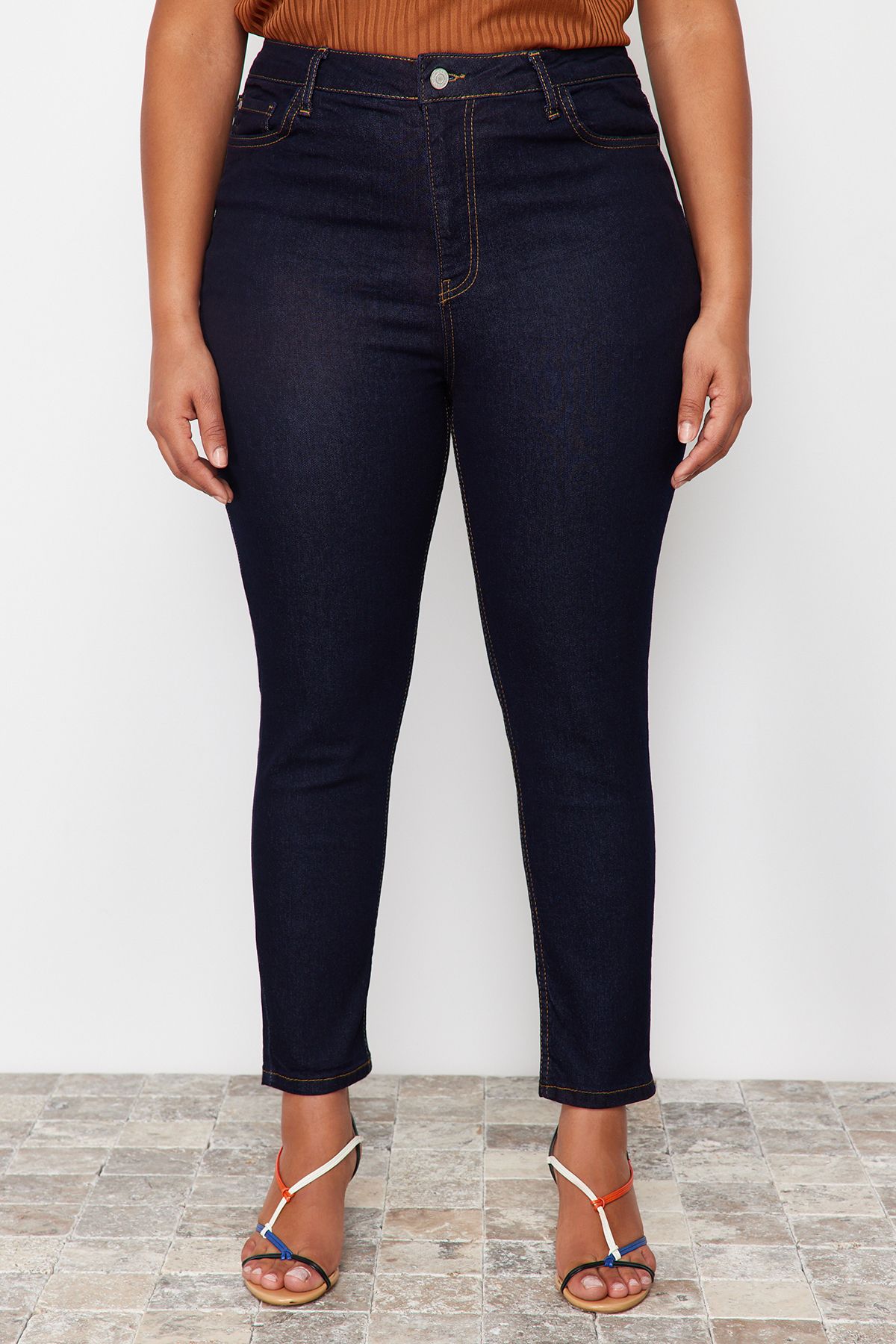 Trendyol Curve-Dark Blue Estra Flexible Skinny Jeans TBBSS24CJ00006 4