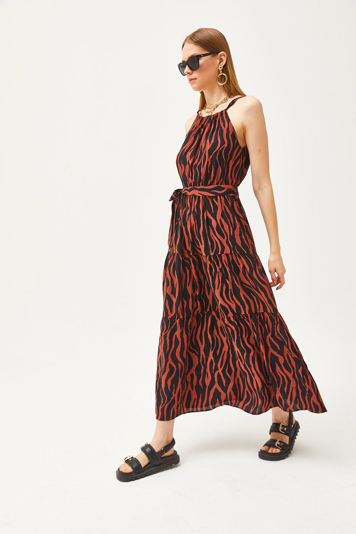 Kadın Zebra Kiremit Halter Yaka Kuşaklı Dokuma Viscon Elbise ELB-19001548
