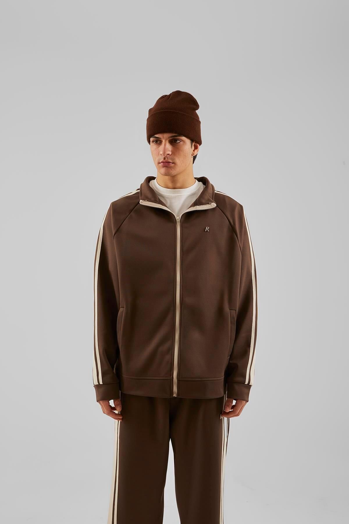 Brown sales adidas tracksuit
