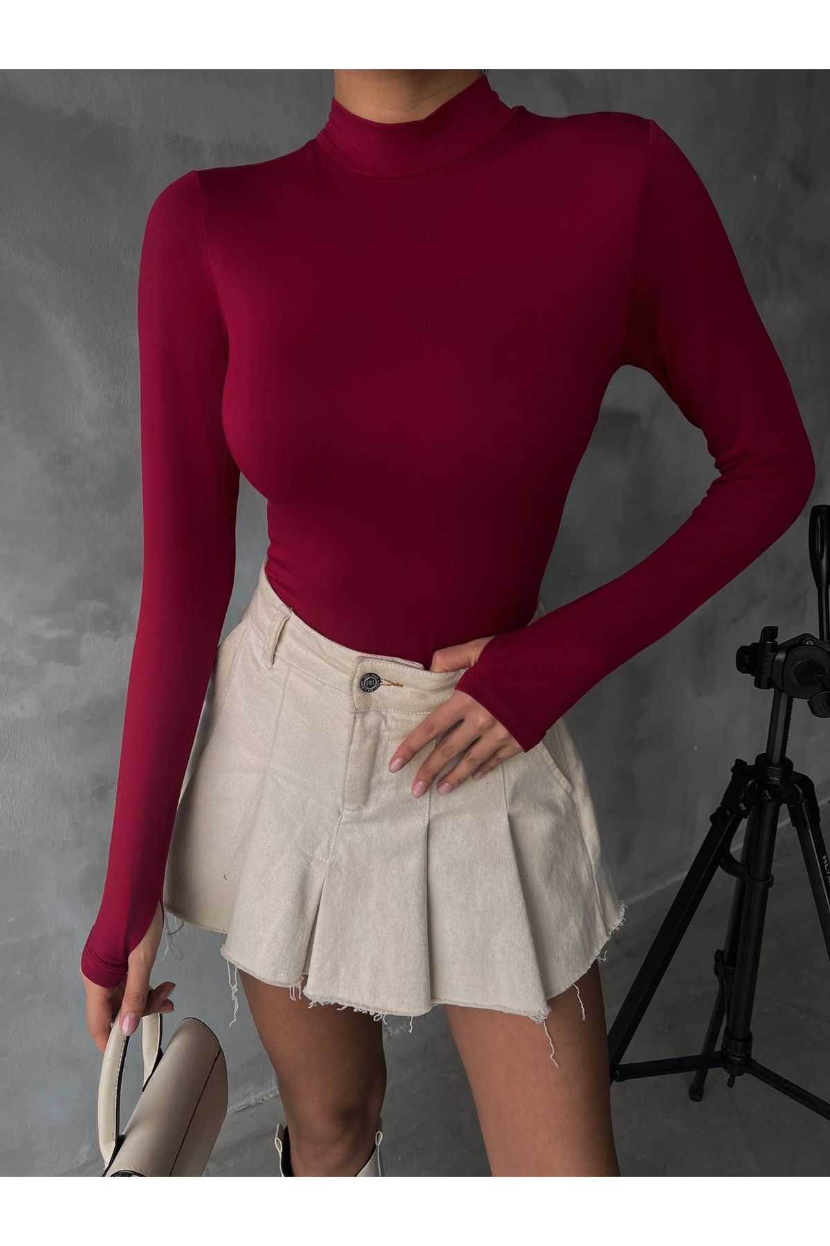 Ladima-Women's Cherry Rotten Finger Detailed Bodysuit 2